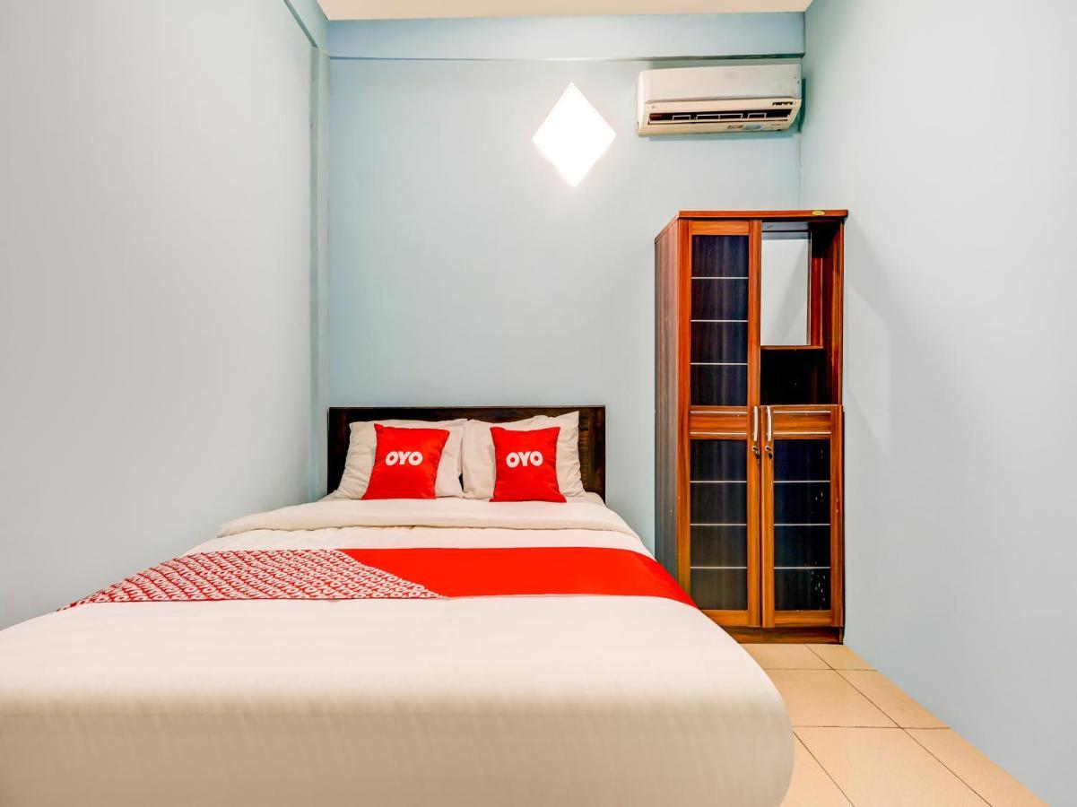 Oyo 90051 Guest House Parangtritis Exterior foto