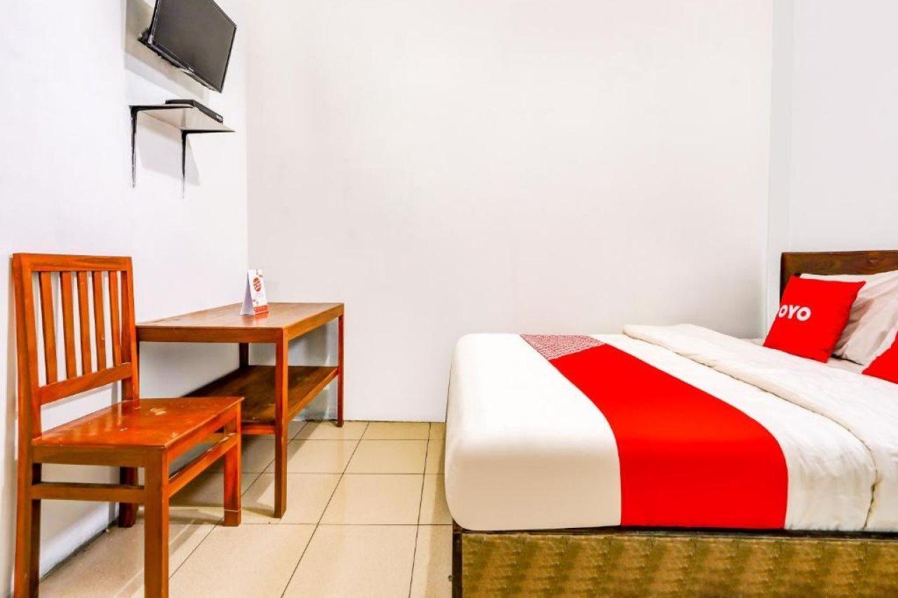 Oyo 90051 Guest House Parangtritis Exterior foto